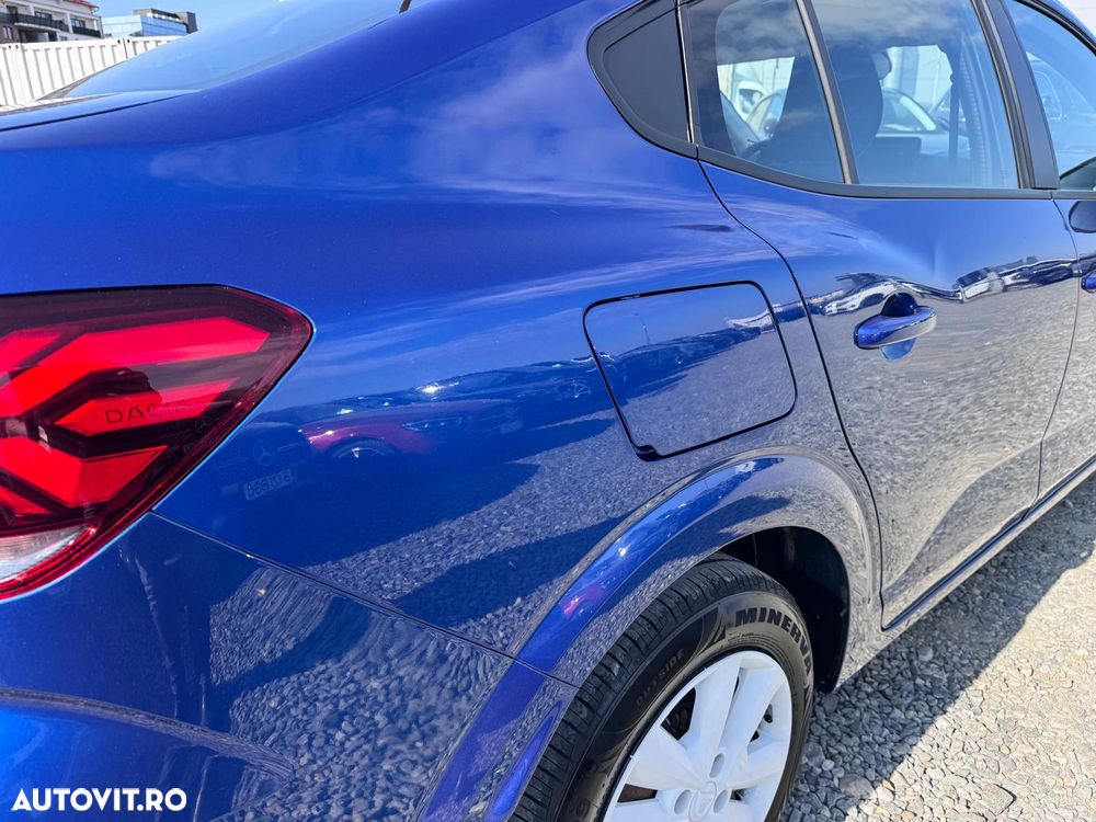 Dacia Logan TCe 90 Essential - 39