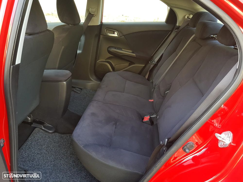 Honda Civic 1.4 i-VTEC Sport - 31