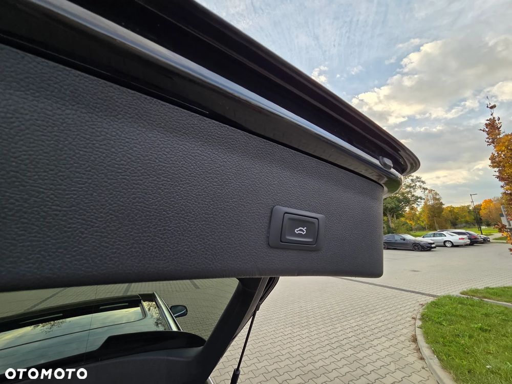Audi A4 Avant 2.0 TDI DPF quattro S tronic S line Sportpaket - 29