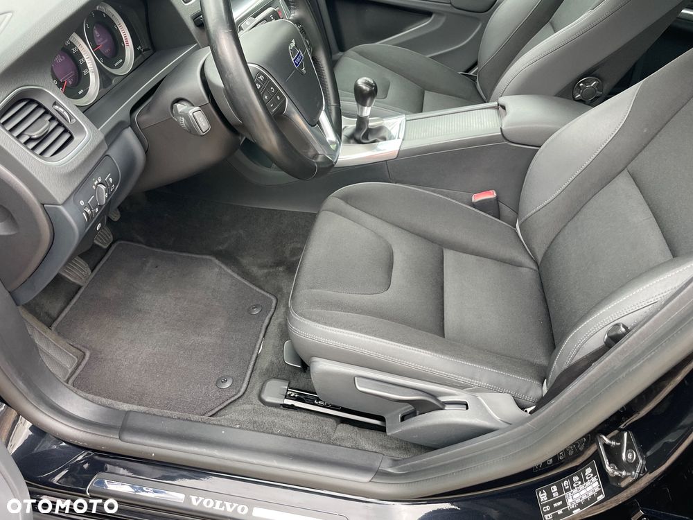 Volvo S60 D3 Summum - 14
