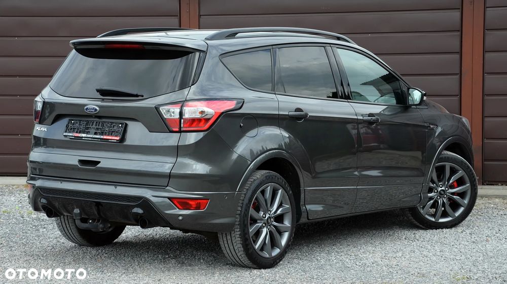 Ford Kuga 2.0 TDCi 2x4 ST-Line - 4