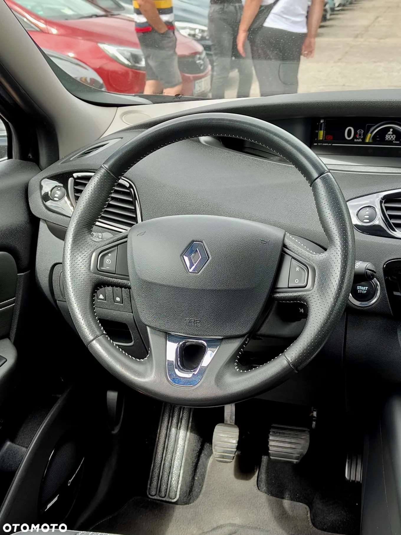 Renault Scenic 1.6 dCi Bose - 32