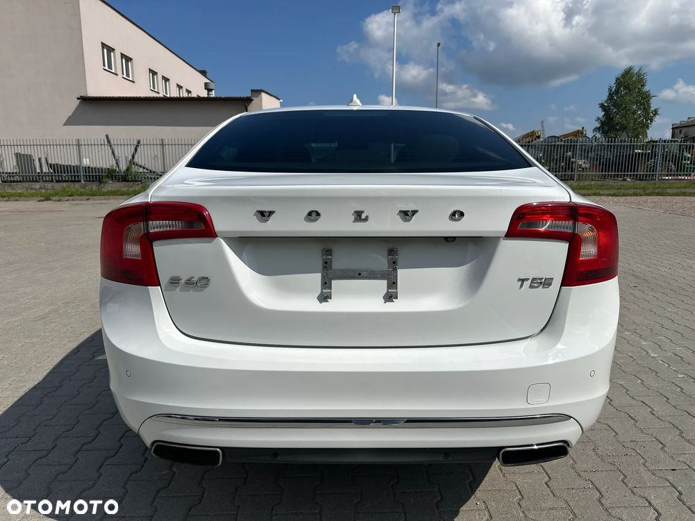 Volvo S60 - 23
