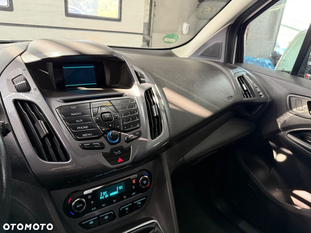 Ford Tourneo Connect Grand 1.5 TDCi Start/Stop Titanium - 20
