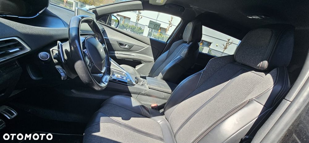 Peugeot 5008 BlueHDi 130 EAT8 Allure - 19