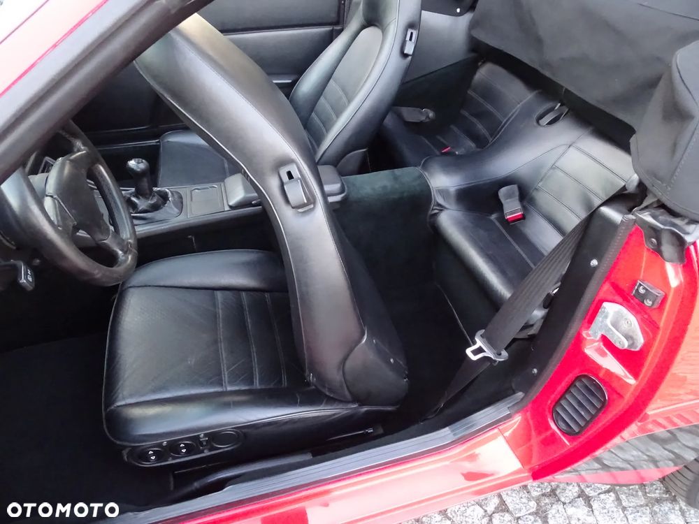 Porsche 944 - 24