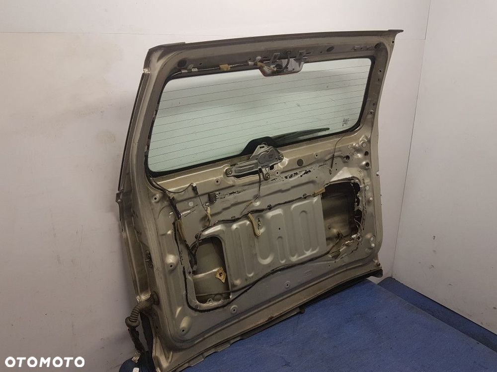 TOYOTA RAV4 II TYLNA KLAPA BAGAŻNIKA 586 - 13