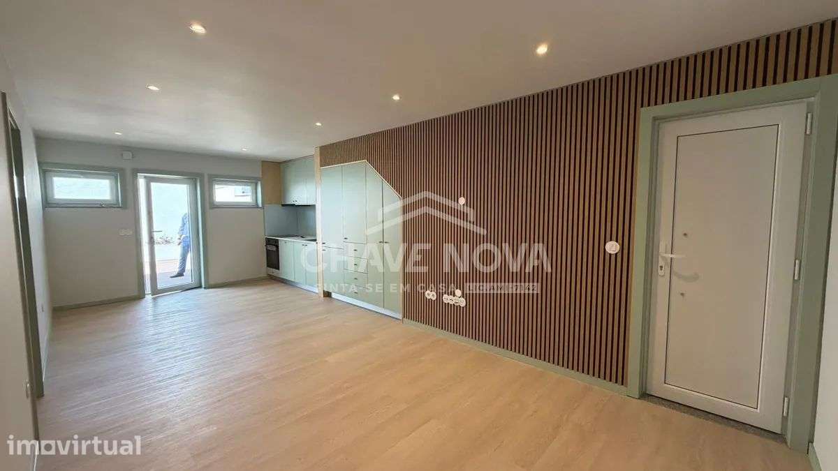Andar Moradia V3 Remodelado em Matosinhos - Grande imagem: 2/30