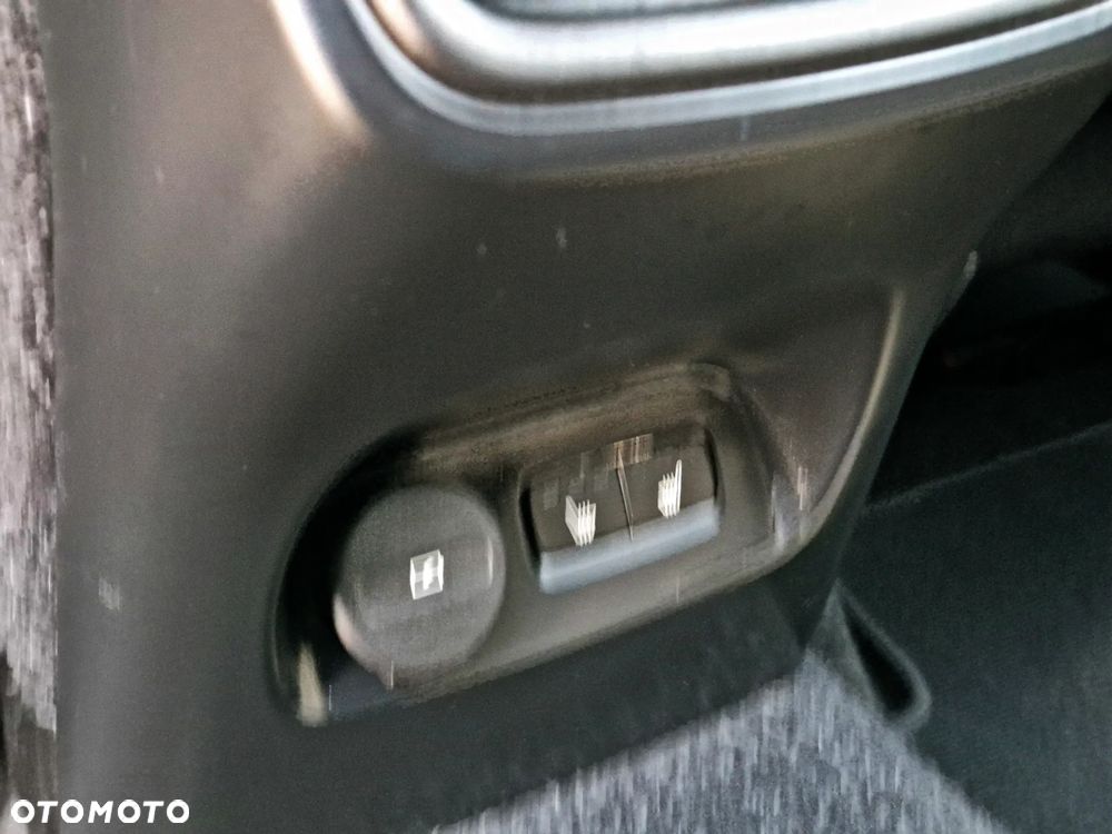 Volvo XC 40 D3 Momentum Pro - 25