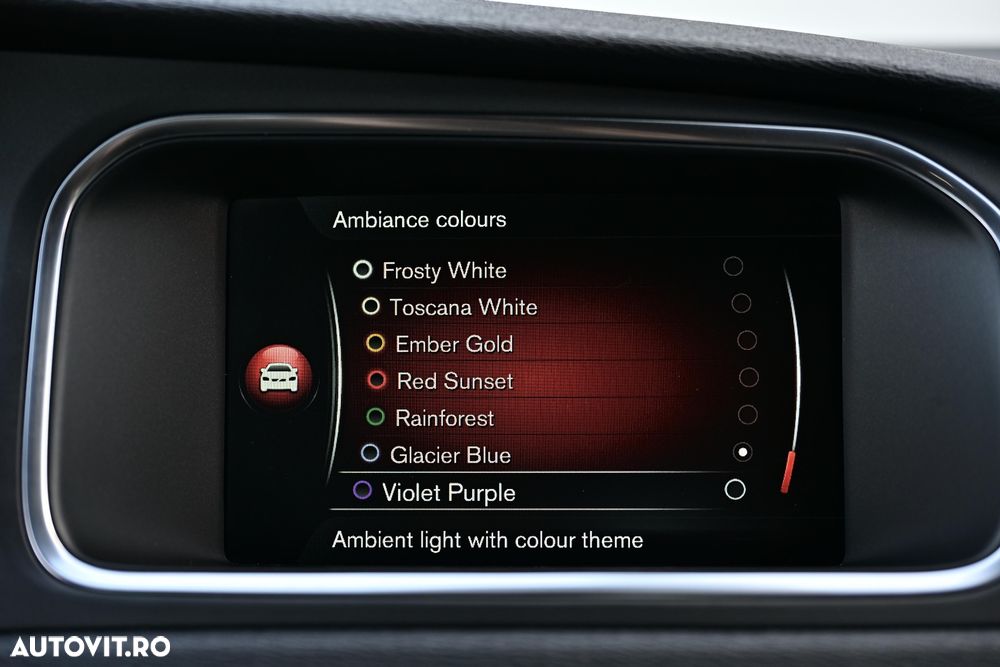 Volvo V40 - 25