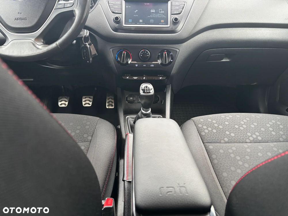 Hyundai i20 1.4 Comfort - 16