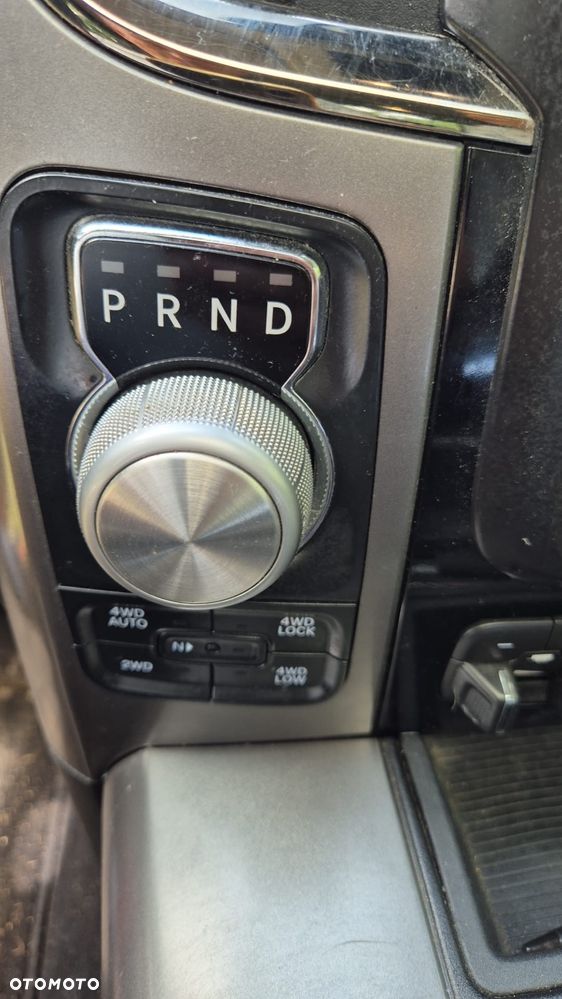 Dodge RAM 5.7 4x4 - 14