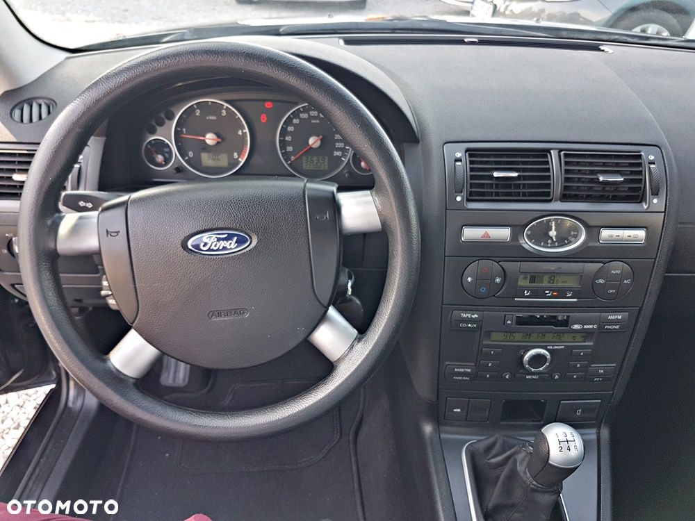 Ford Mondeo 2.0 TDCI Ambiente - 16