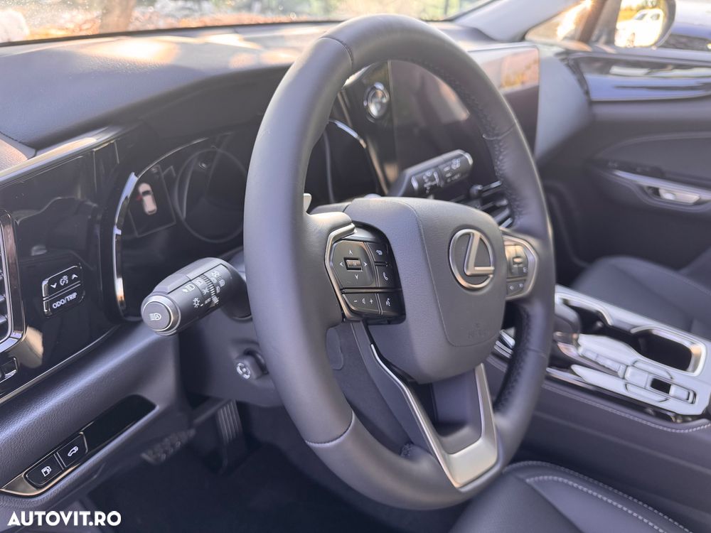 Lexus Seria NX 350h Executive Line - 13