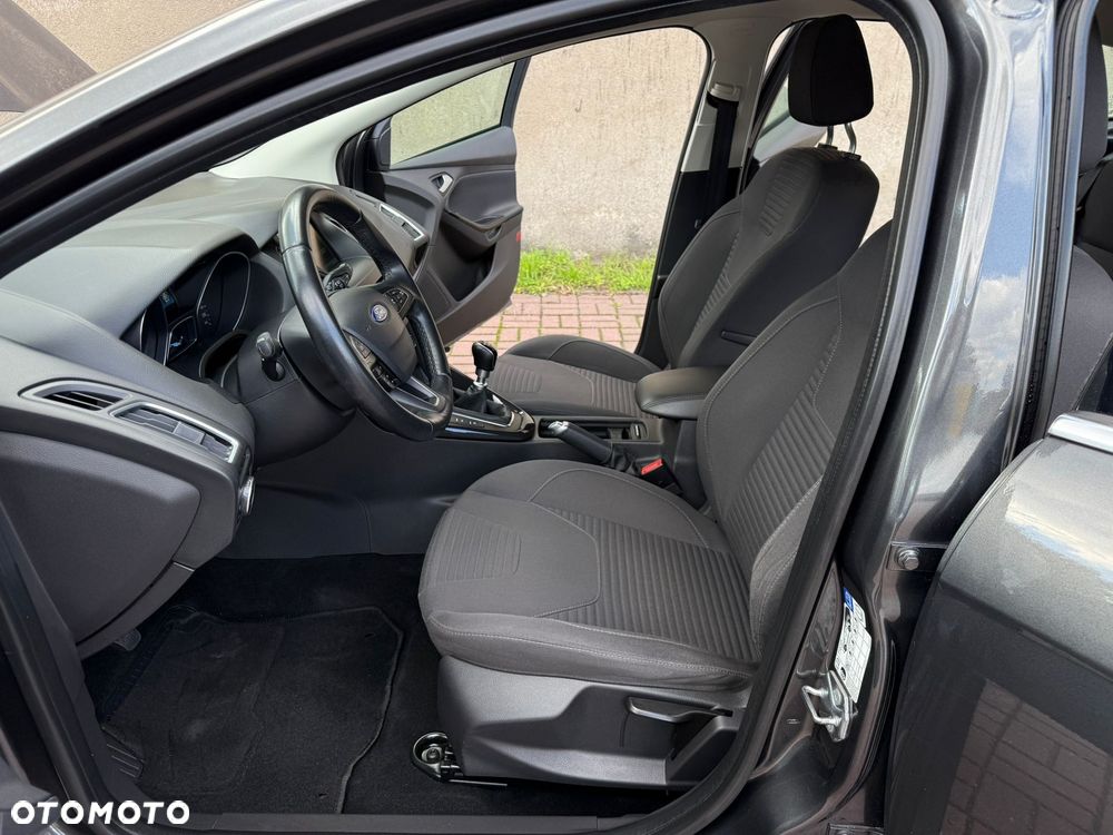 Ford Focus 1.0 EcoBoost Start-Stopp-System TITANIUM STYLE - 29