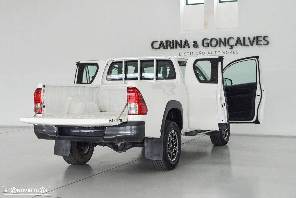 Toyota Hilux 2.4 D-4D 4X2 Cabine Extra 3L - 11