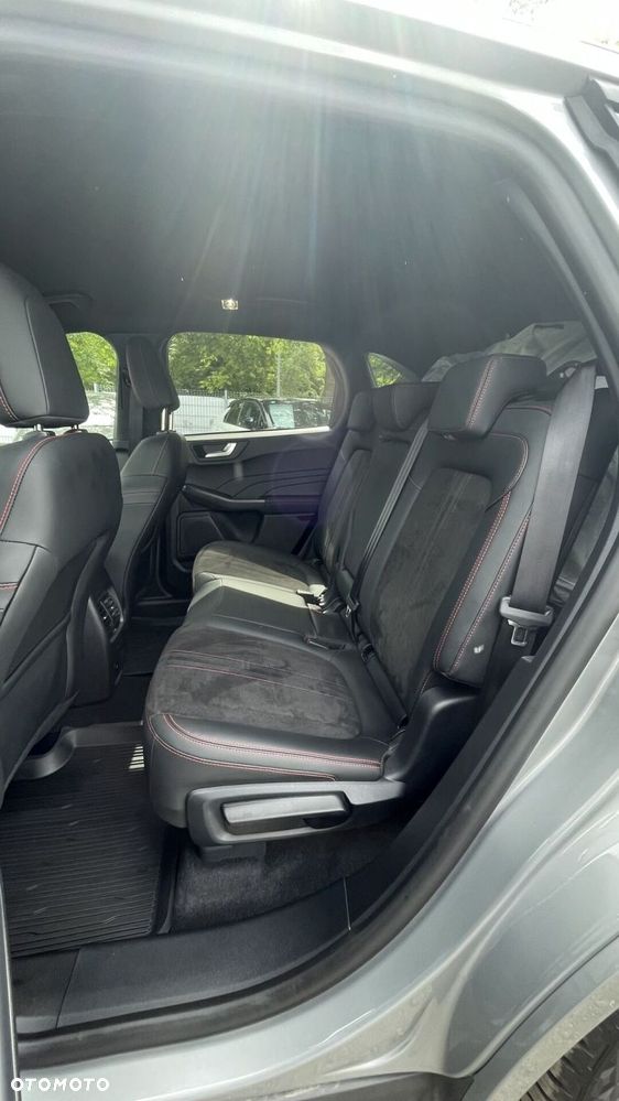 Ford Kuga - 11