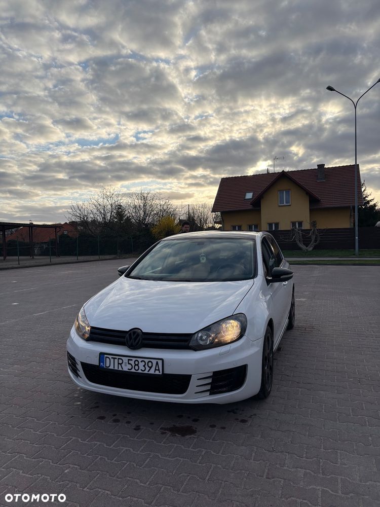 Volkswagen Golf 1.6 TDI DPF Highline - 8