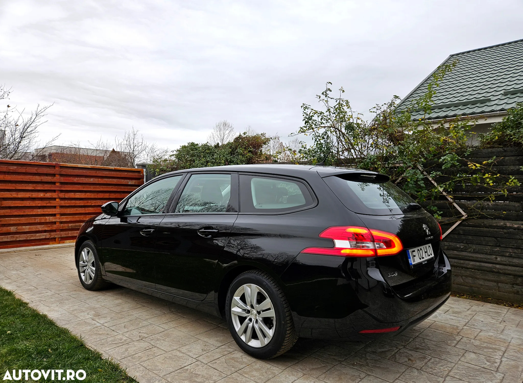 Peugeot 308 SW BlueHDi 120 EAT6 Stop & Start Active - 3
