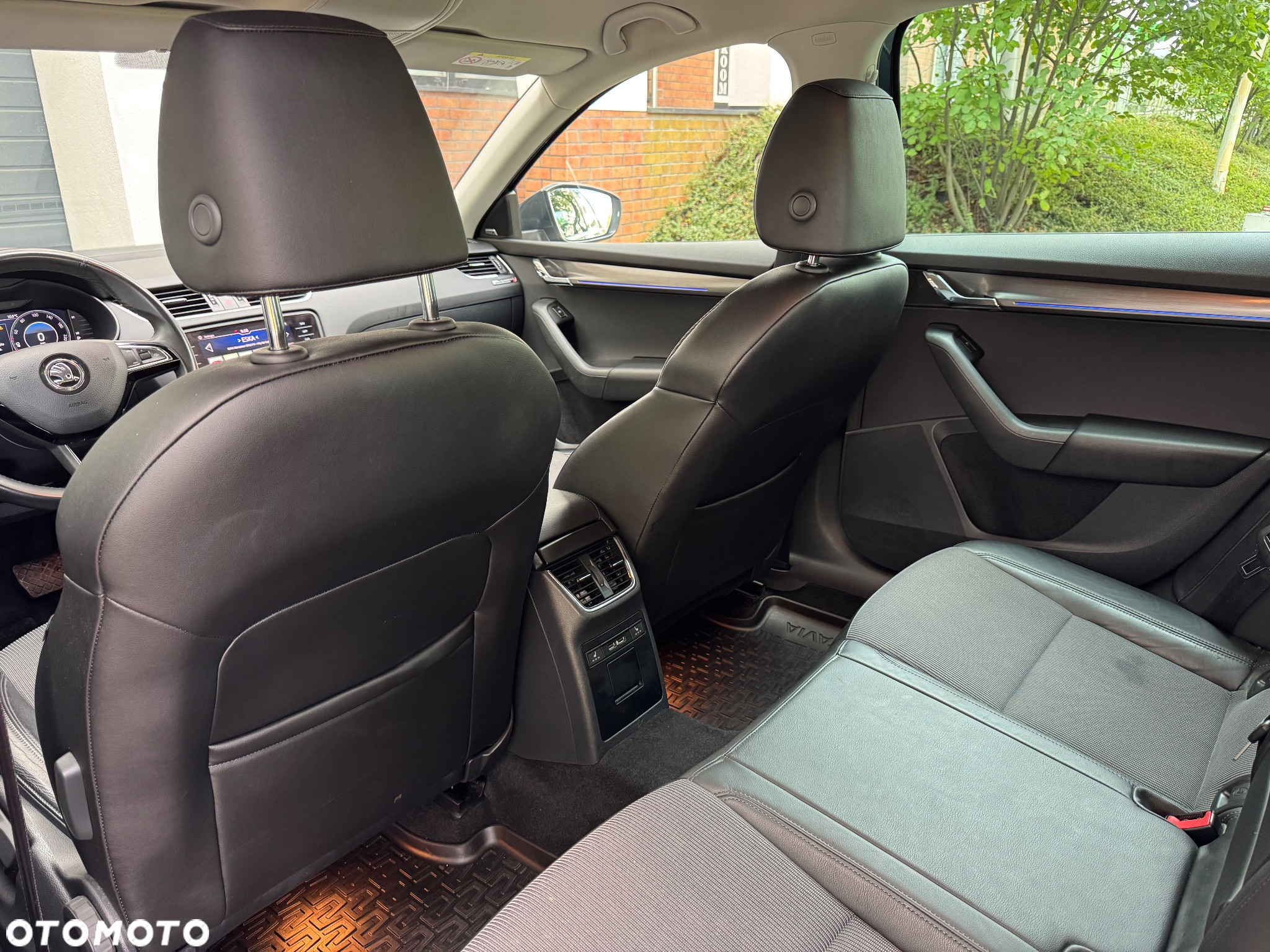 Skoda Octavia 2.0 TDI 4x4 DSG Premium Edition - 9