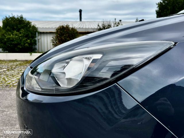 Ford Focus 1.0 EcoBoost S&S Titanium - 27