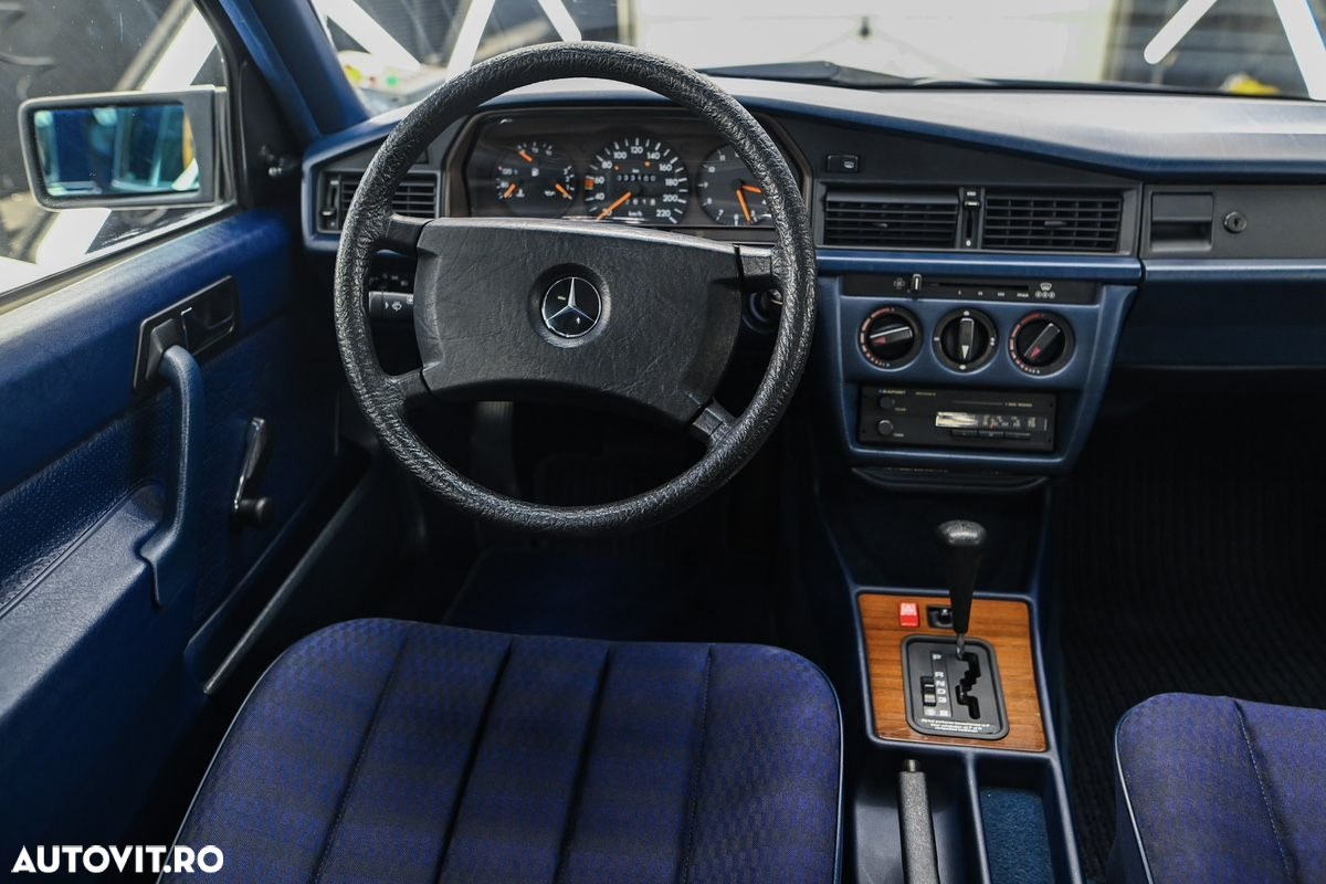 Mercedes-Benz 190 - 39