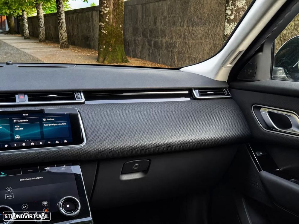 Land Rover Range Rover Velar 2.0d R-Dynamic — fotografia 16