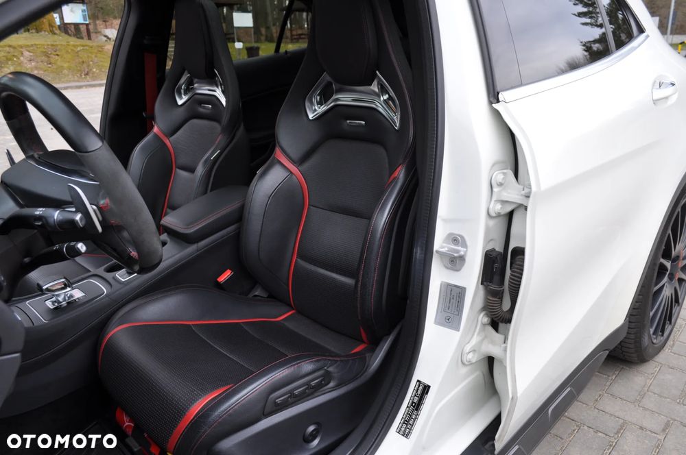 Mercedes-Benz GLA 45 AMG 4-Matic - 9