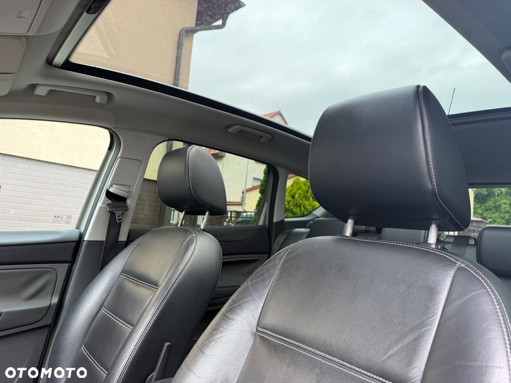 Ford Kuga 2.0 TDCi 4x4 Titanium - 32