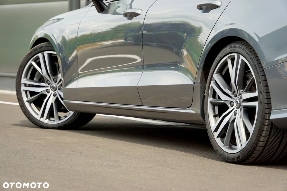 Volvo V60 T6 AWD R-Design - 13