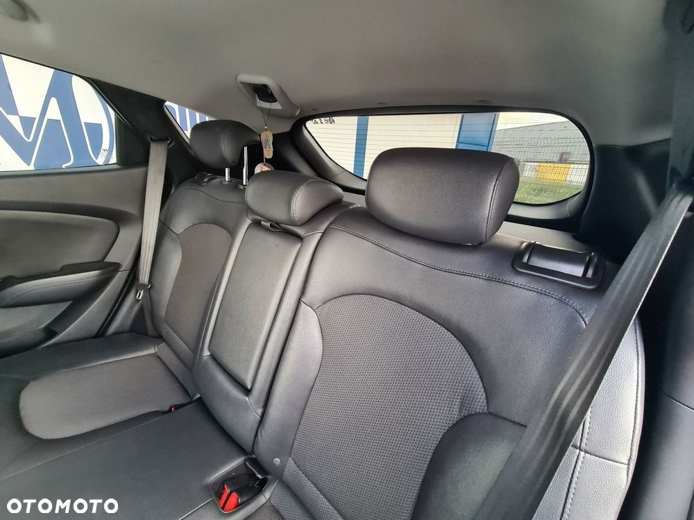 Hyundai ix35 1.6 GDI Premium 2WD - 24