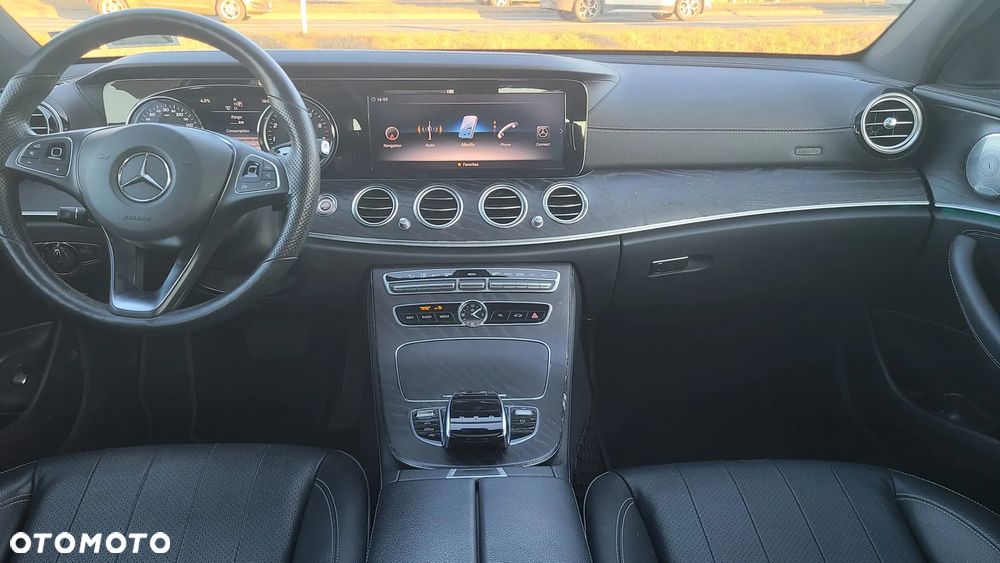 Mercedes-Benz Klasa E - 11