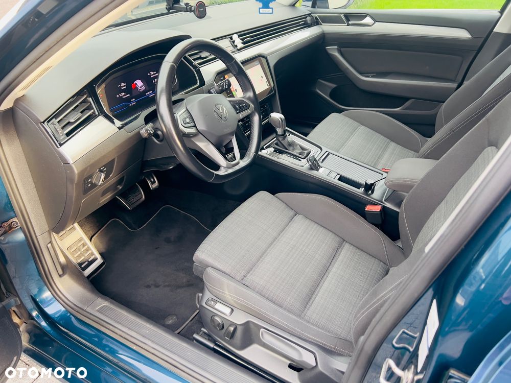 Volkswagen Passat 2.0 TDI Business DSG - 13