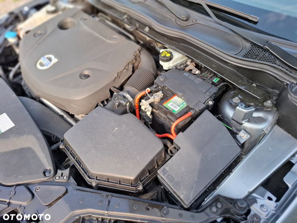 Volvo V40 D4 Geartronic You - 27
