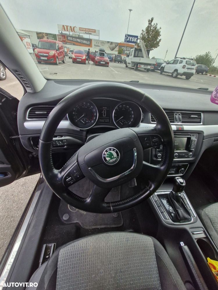 Skoda Superb 2.0 TDI DSG Ambition - 7