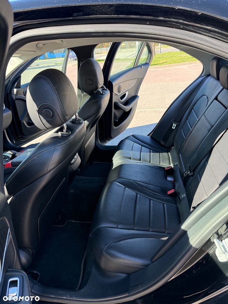 Mercedes-Benz Klasa C 300 7G-TRONIC - 3