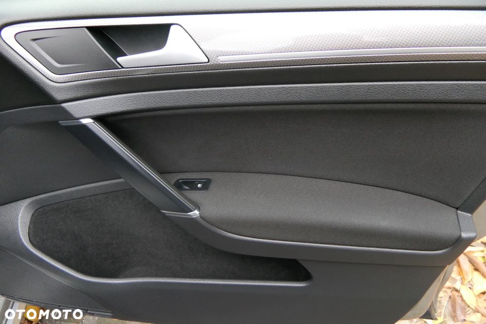 Volkswagen Golf Variant 2.0 TDI BMT 4Mot Highline - 36