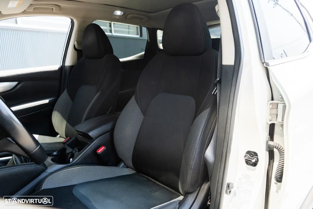 Nissan Qashqai 1.5 dCi N-Connecta J18 - 35