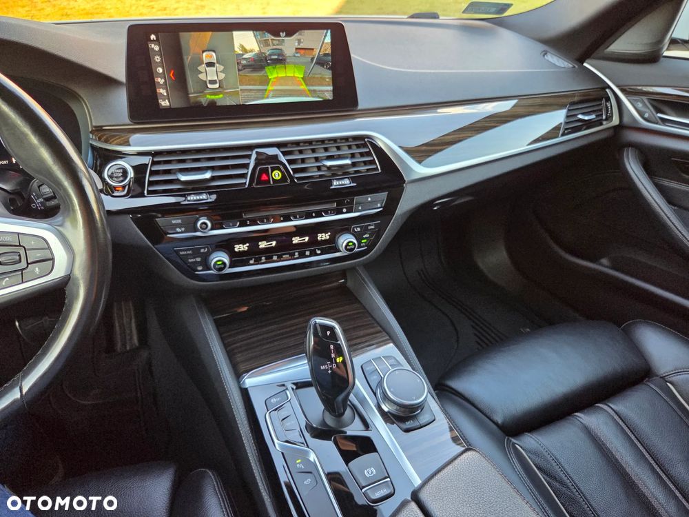 BMW Seria 5 530d M Sport sport - 17