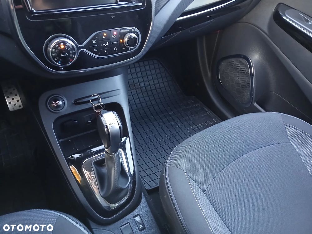 Renault Captur - 19