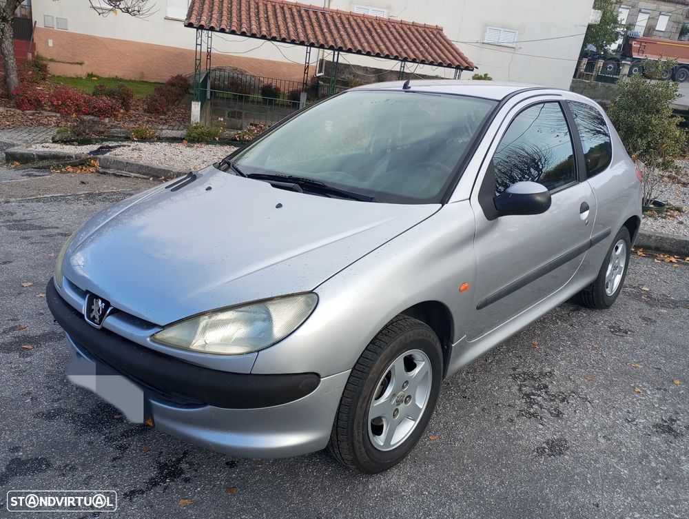 Peugeot 206 - 1