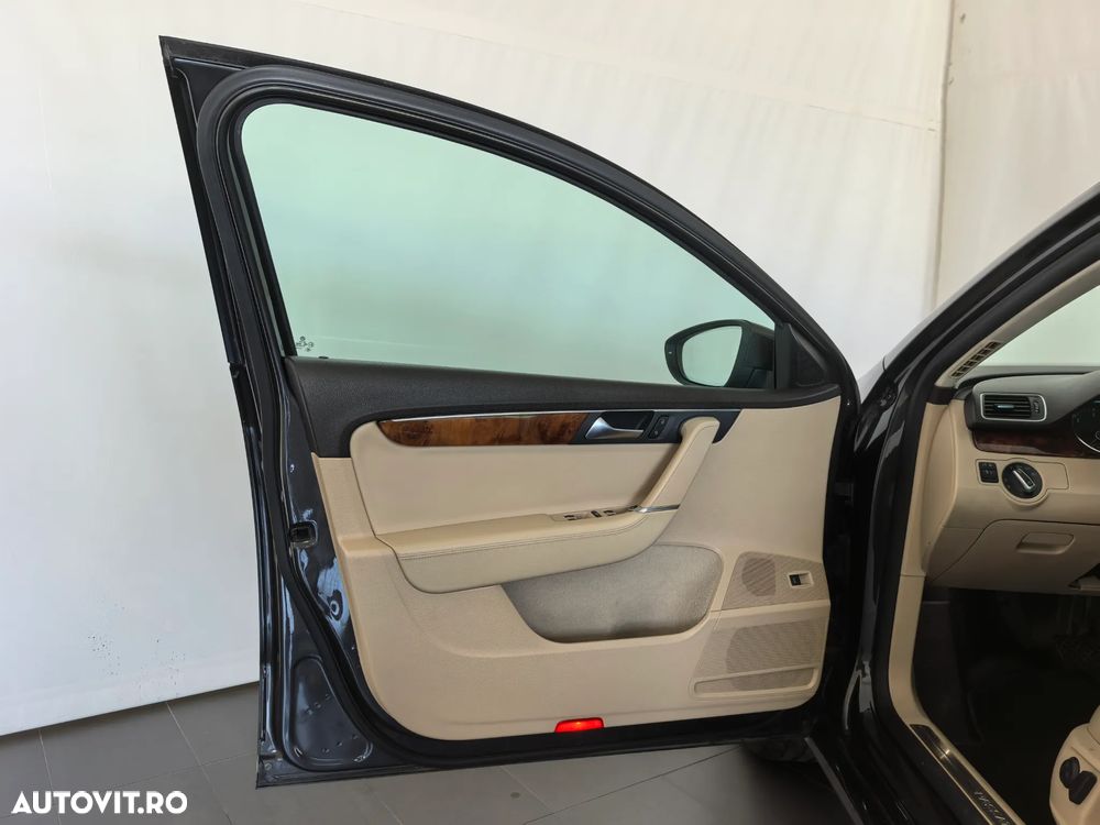 Volkswagen Passat 2.0 TDI BlueMotion Tehnology Highline DSG - 8