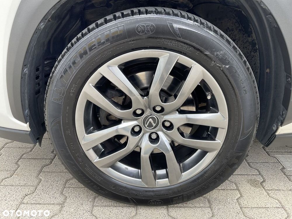 Lexus NX 300h Comfort AWD - 33