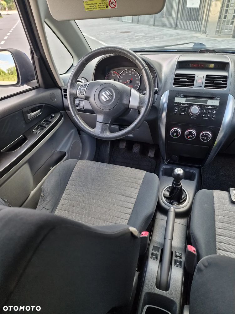 Suzuki SX4 - 18