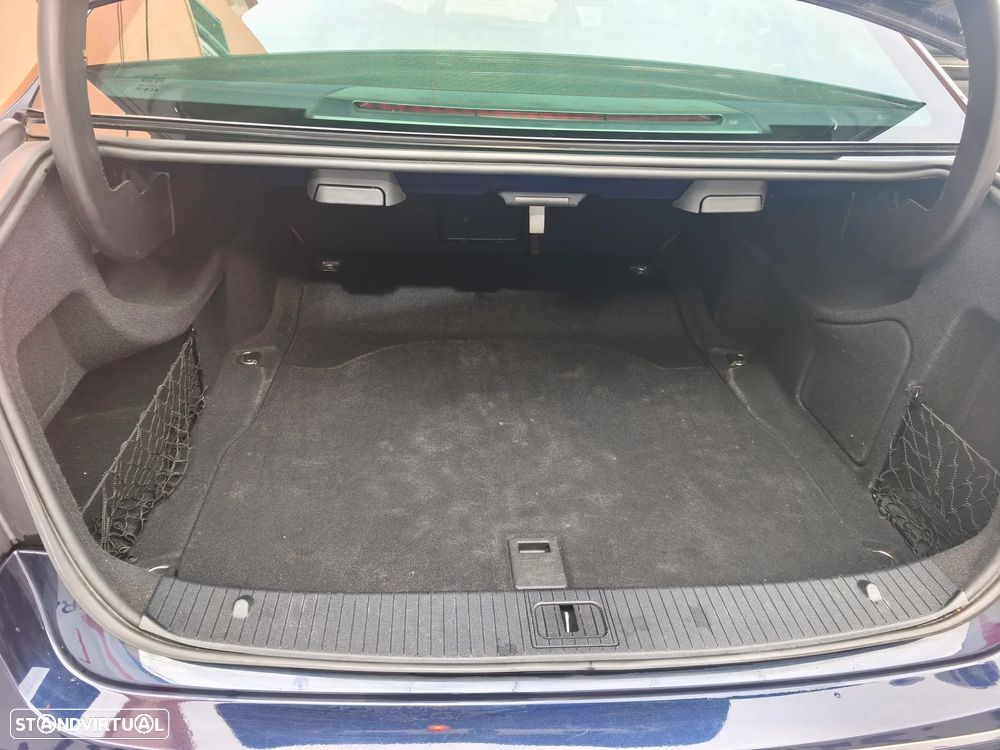 Mercedes-Benz E 350 BlueTEC Elegance - 27