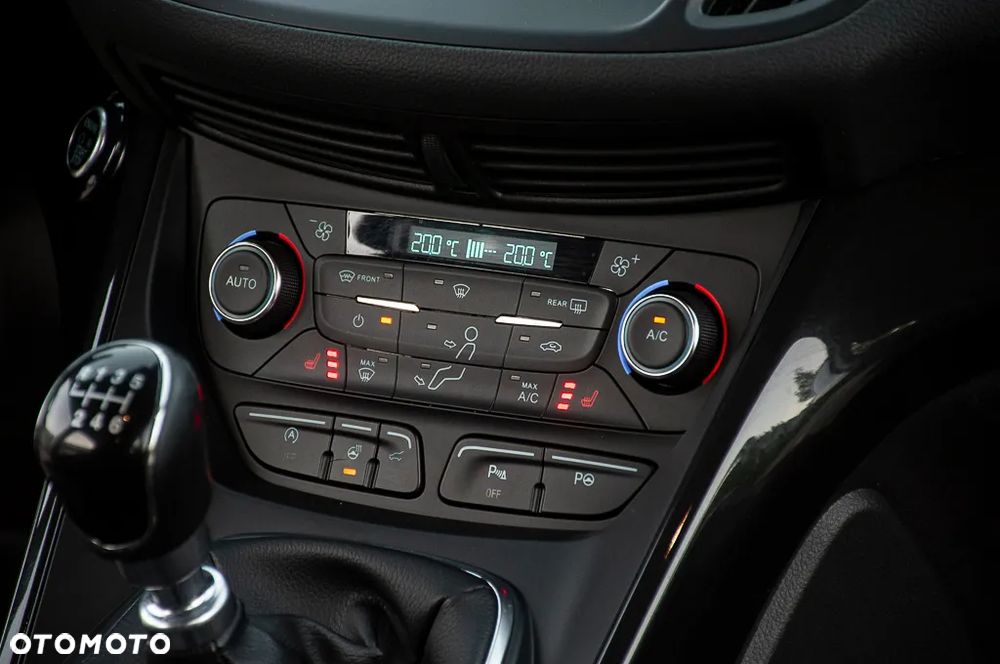Ford Kuga 1.5 EcoBoost FWD ST-Line ASS - 19