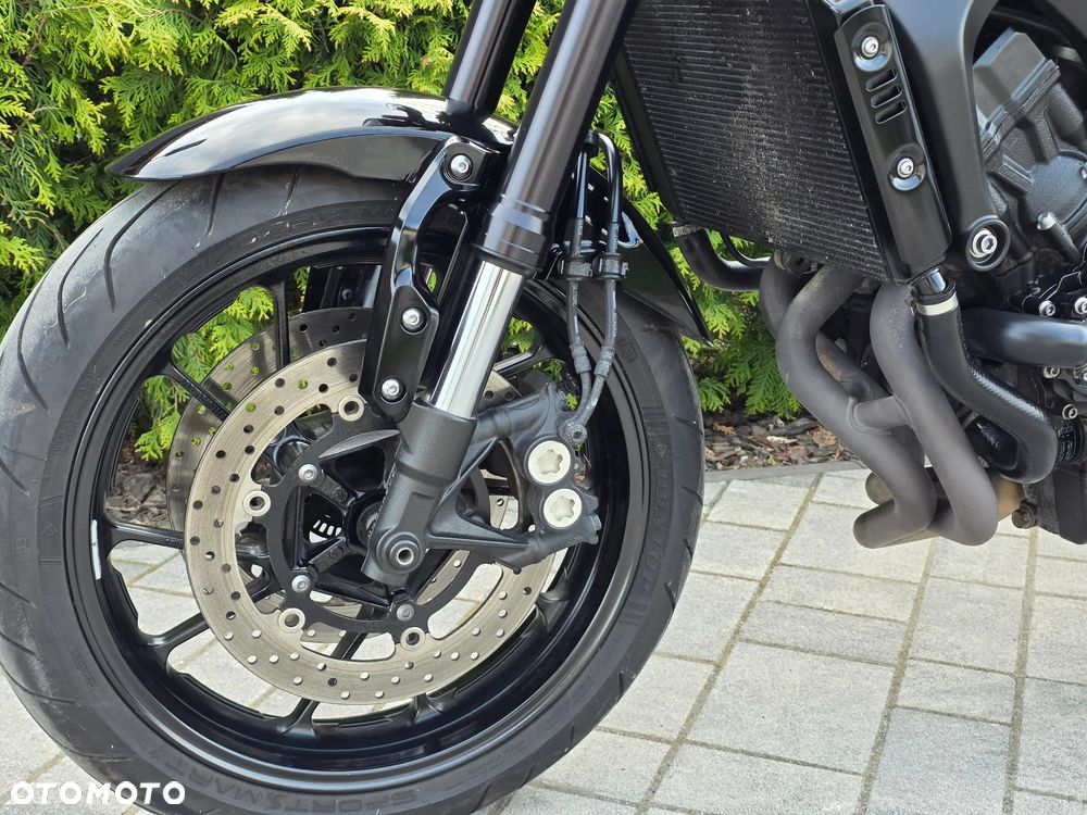 Yamaha XSR - 32