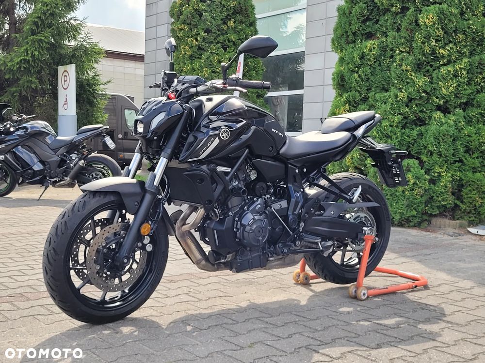 Yamaha MT - 9