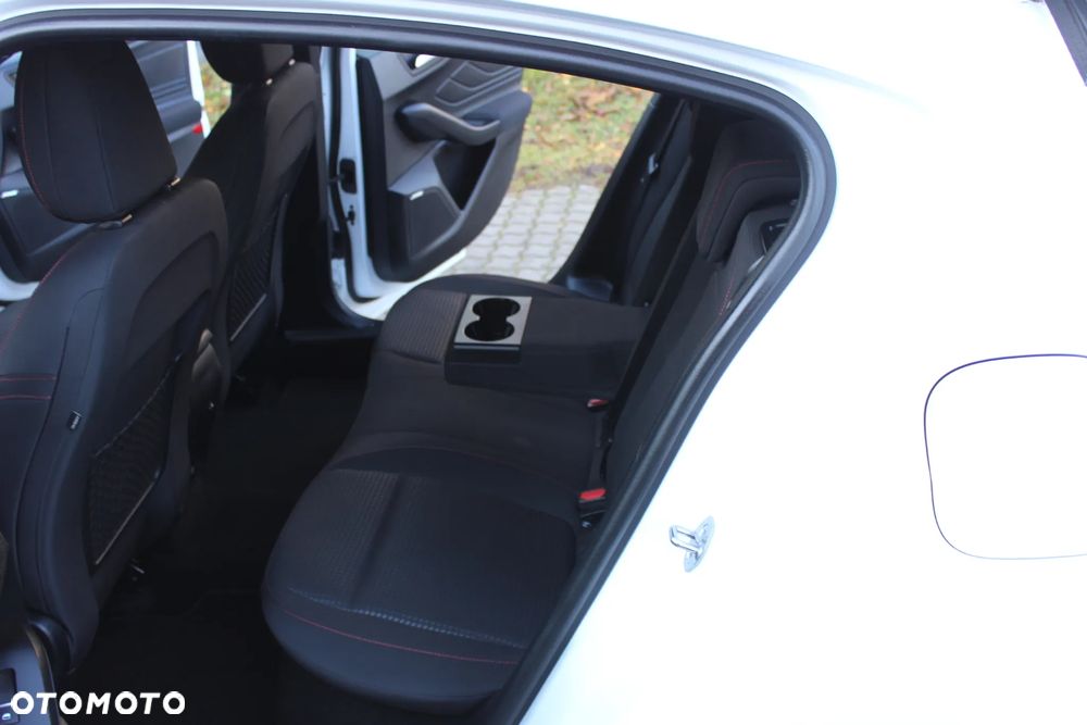 Ford Focus 1.5 EcoBlue Start-Stopp-System ST-LINE VIGNALE - 16