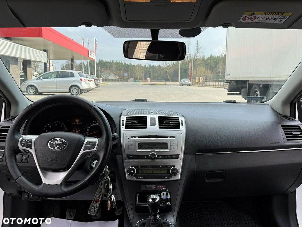 Toyota Avensis 2.0 D-4D Active - 5